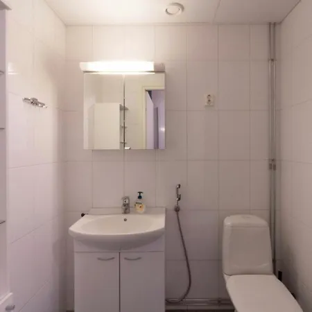 Convenient For 2 With Sauna Tampere